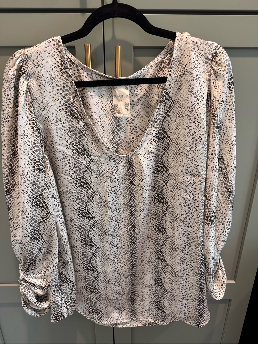 Blu Pepper Gray and White Snake-Print V-Neck Blouse